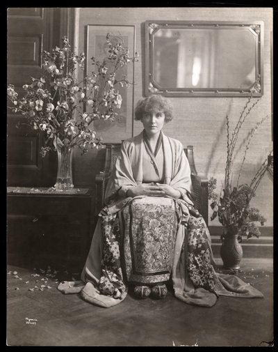 Florence Reed by Byron Company